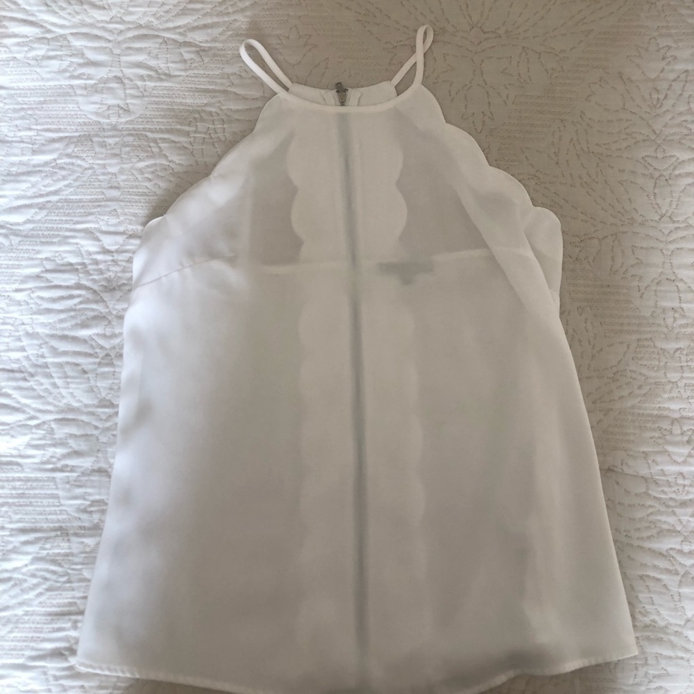 41 Hawthorn White Scalloped Racerback Tank Top